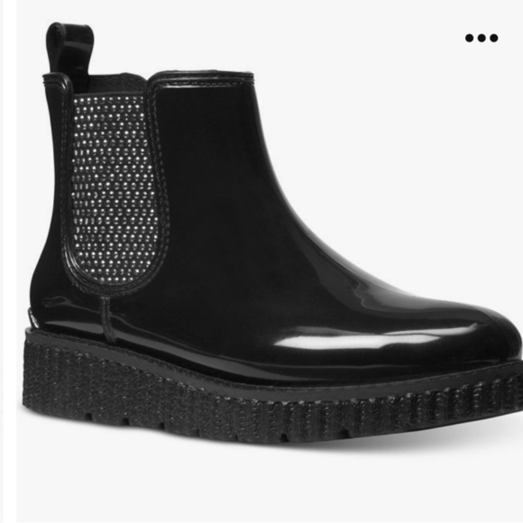MICHAEL KORS "Lulu"  Black w/ Silver Metallic Stud Leather Rain Booties SZ 9-9.5 - Picture 1 of 15